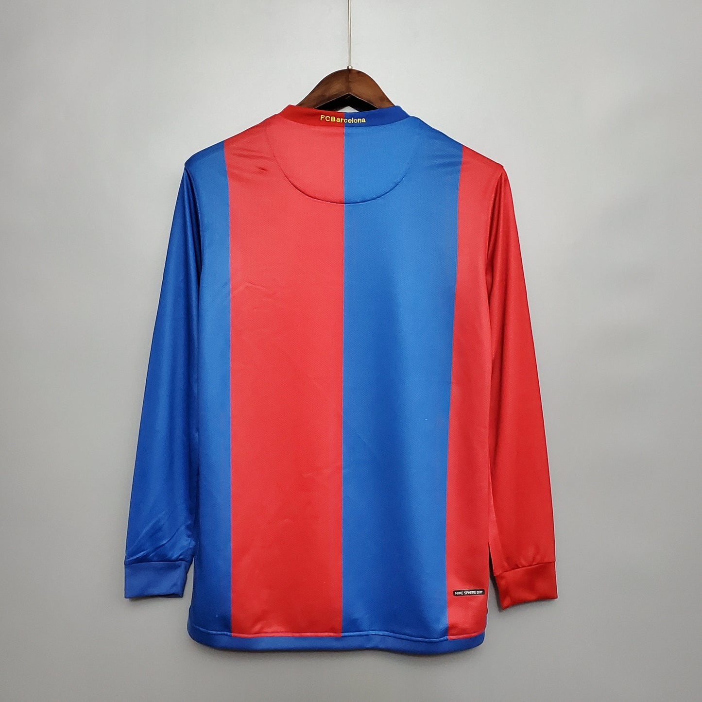 Camisa Retrô Barcelona 2006/07 Home Manga Longa