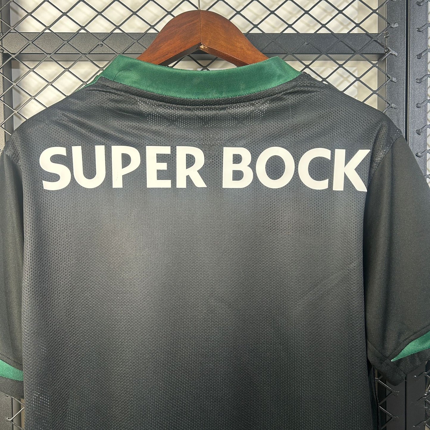 Sporting Lisboa Terceiro uniforme2025/26