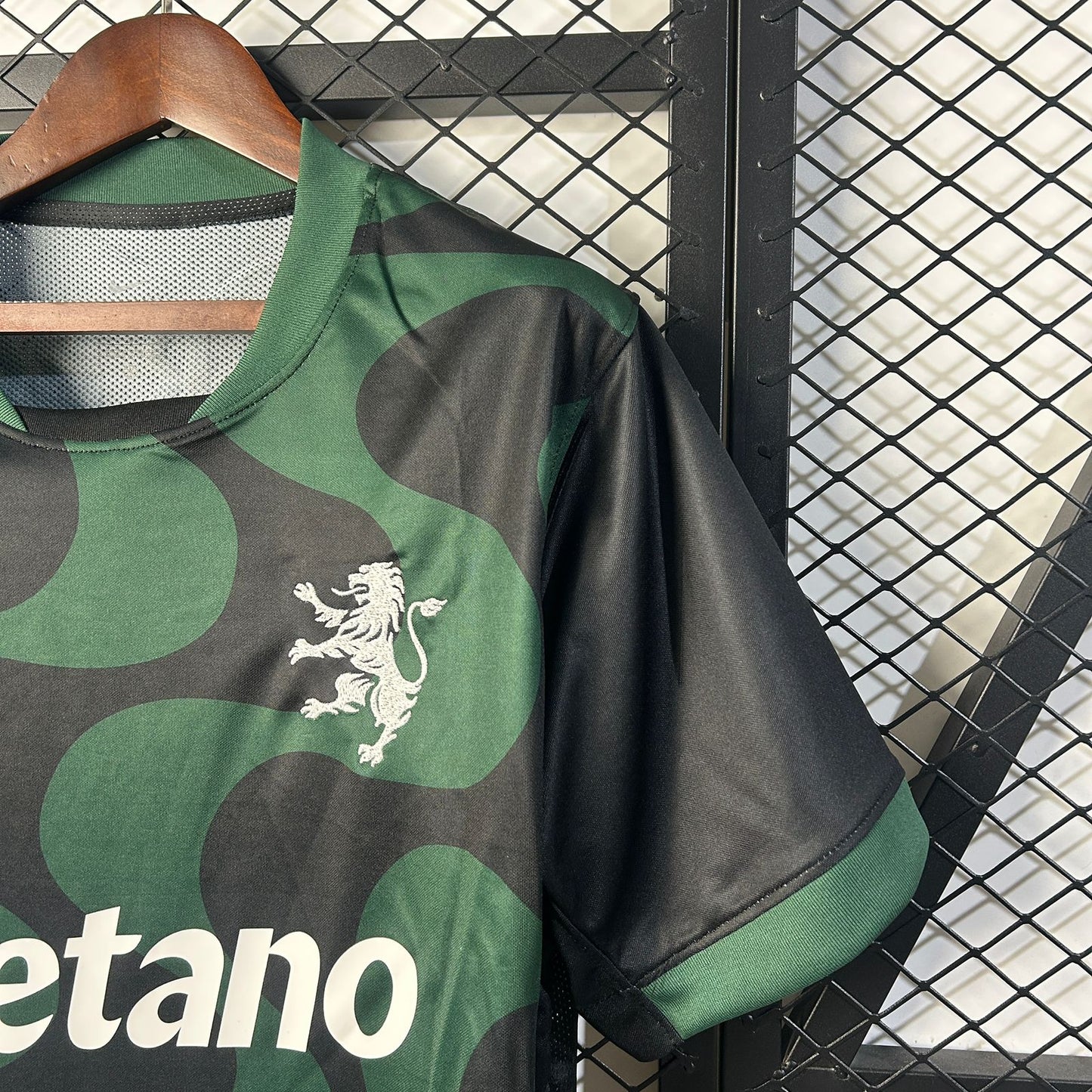 Sporting Lisboa Terceiro uniforme2025/26