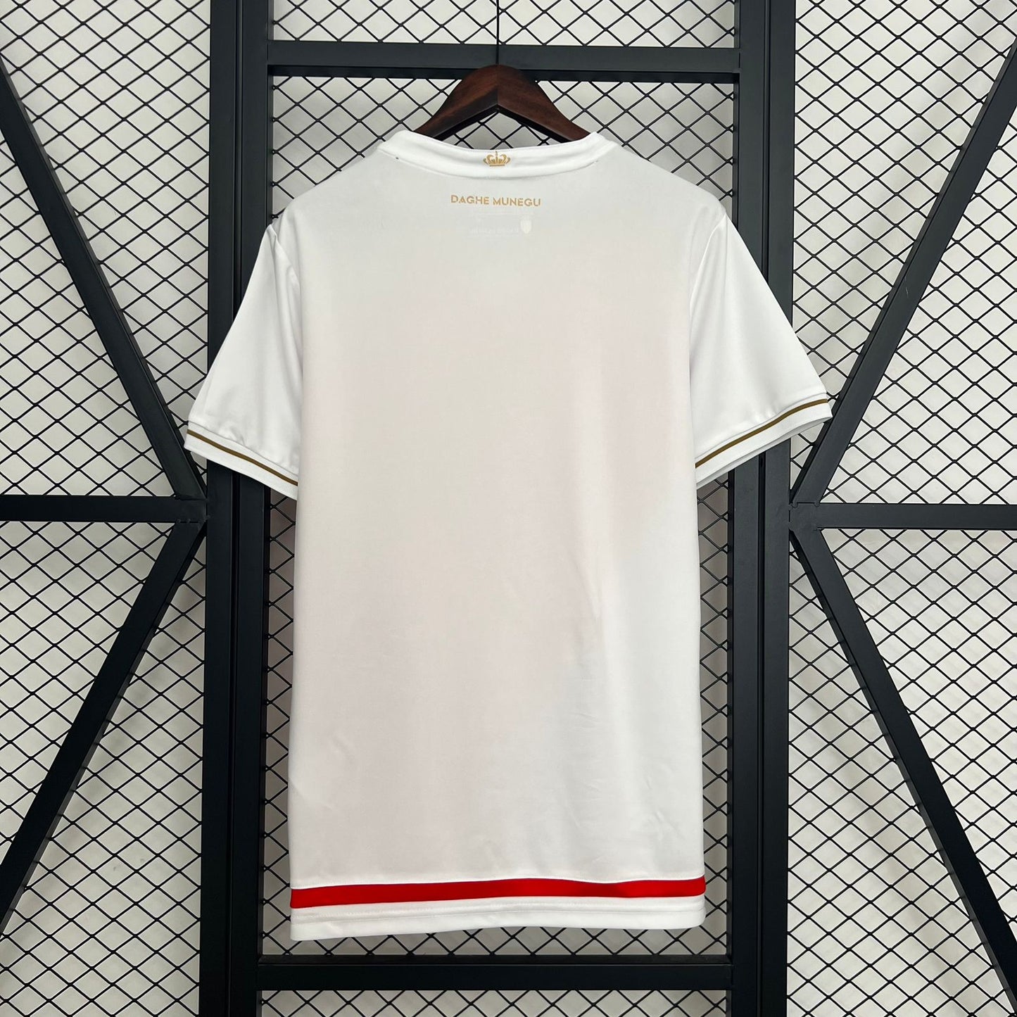 Monaco primeiro uniforme 2025/26