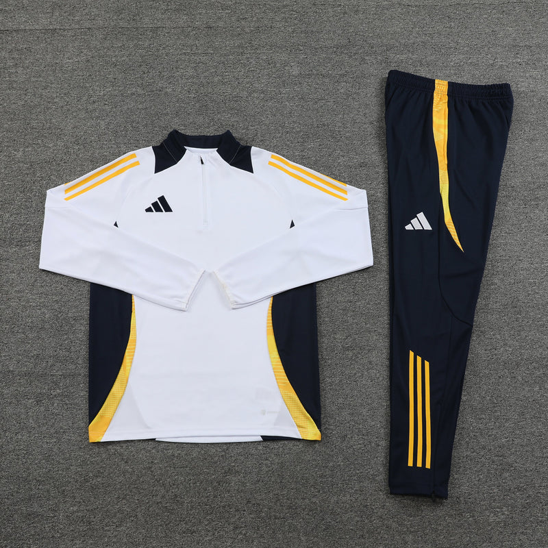 Conjunto Blusa + Calça - Adidas Branco com detalhes em amarelo