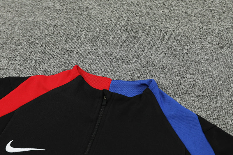 Conjunto Blusa + Calça - Nike Preto, azul e vermelho